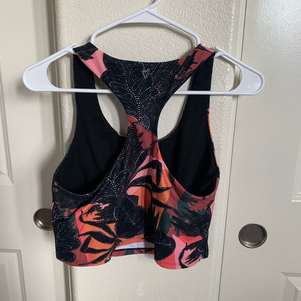 Sports bra